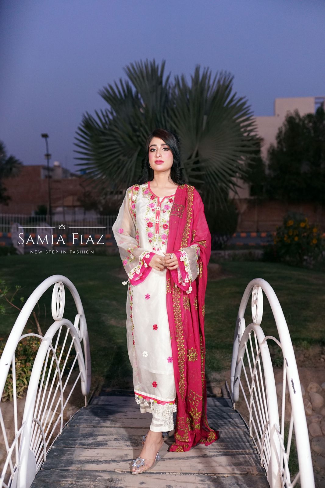 3-Piece Pure Organza based Dress with Sheesha work | SFCW-1103