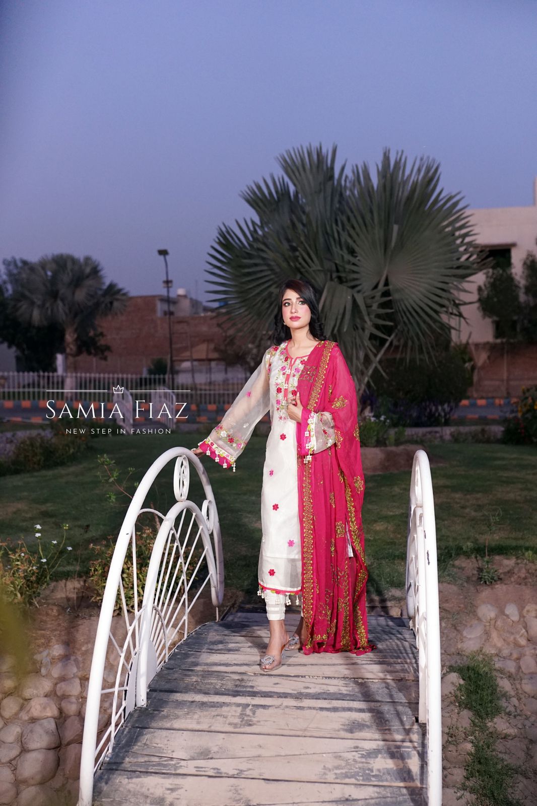 3-Piece Pure Organza based Dress with Sheesha work | SFCW-1103